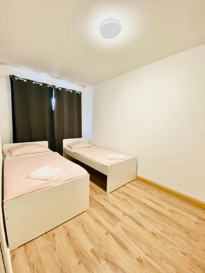 Tm Aparts Dortmund Exteriör bild A room at the hostel